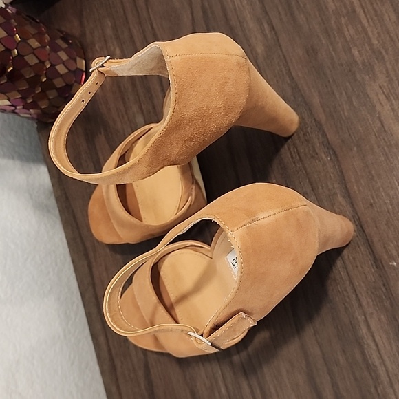 Steve Madden "Presae" platform suede heel - size 10 - Pre-owned - Picture 9 of 12